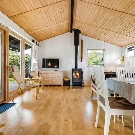 30512-odder-hasselvaenget-9 בית נופש *